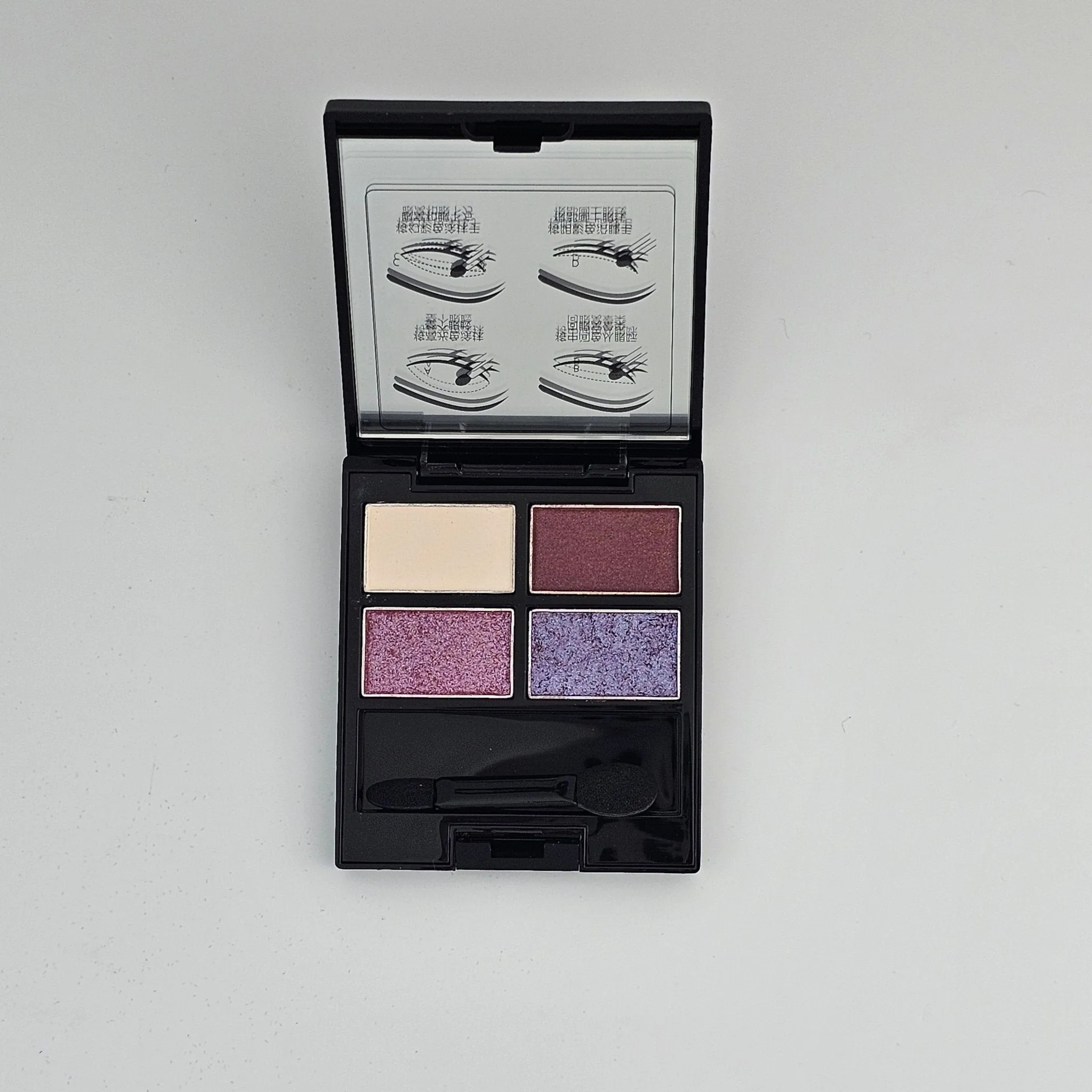 CZEL Four Color Eyeshadow Tray – Sleek & Professional Looks