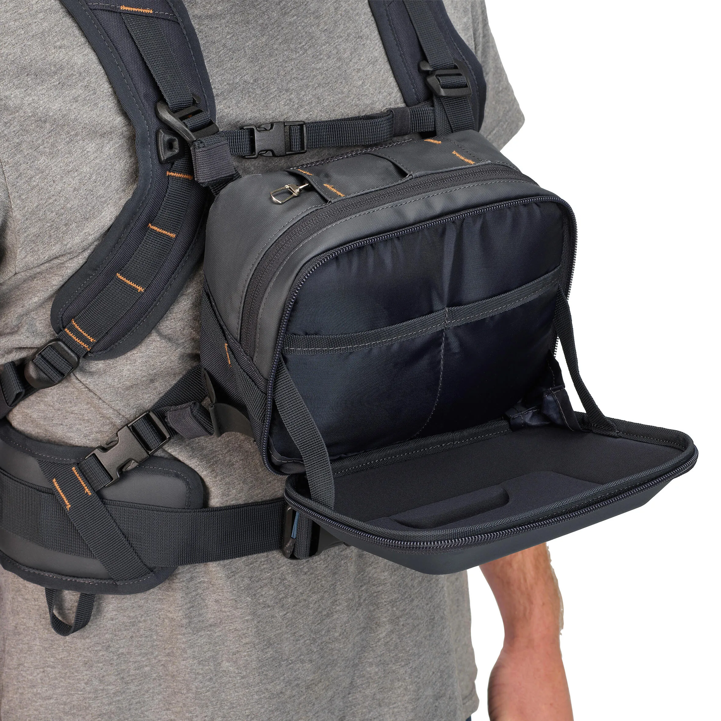 Caperlan 15L   5L Chest Pack 500 - Spacious and Optimized Fishing Backpack