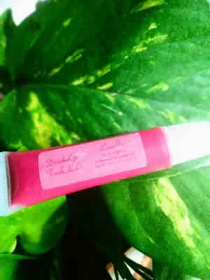 Lovable Shiny Lipgloss