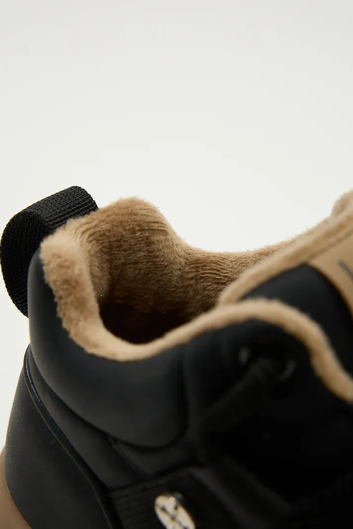 Obelia Black   Solstice Black