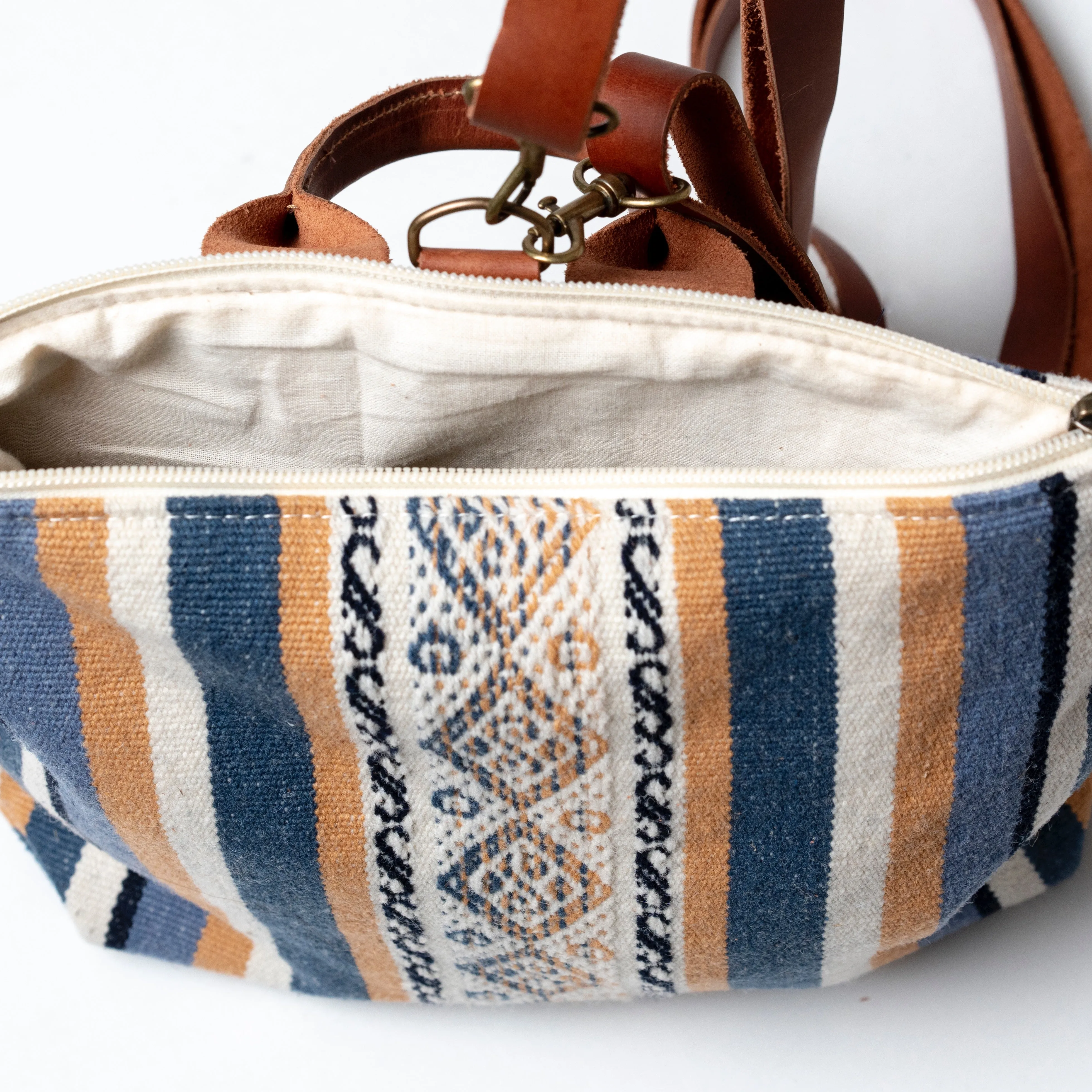 Puriq Crossbody Backpack in Rio