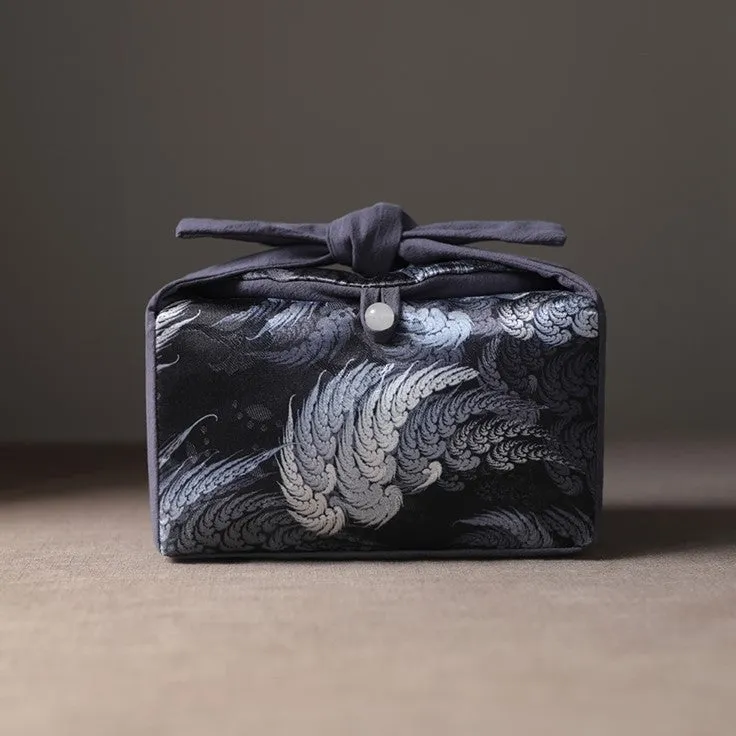 "Wings and Wind" Cloth Carrying Case for Teapot & Cups