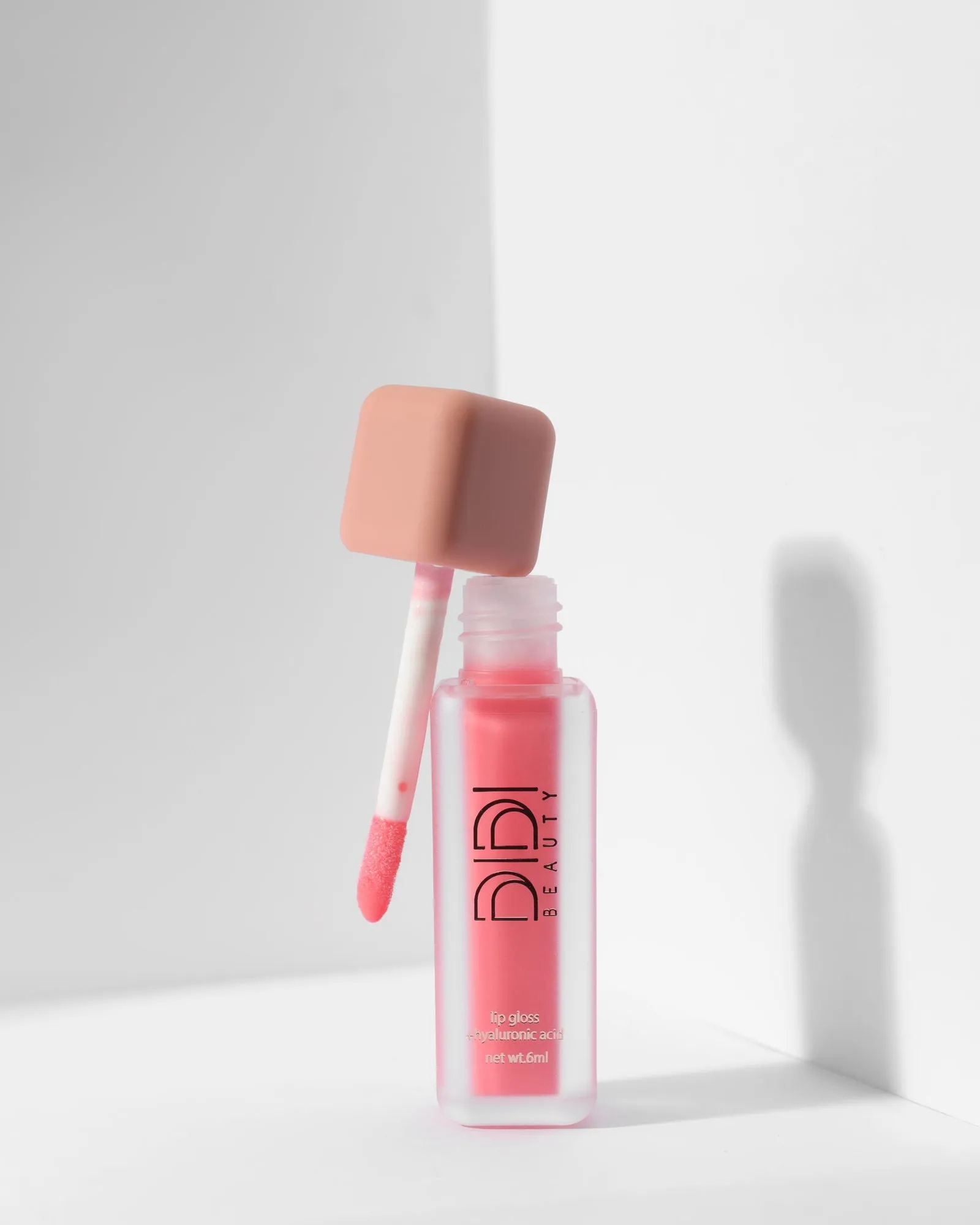 Shimmer Lip Gloss With Hyaluronic Acid